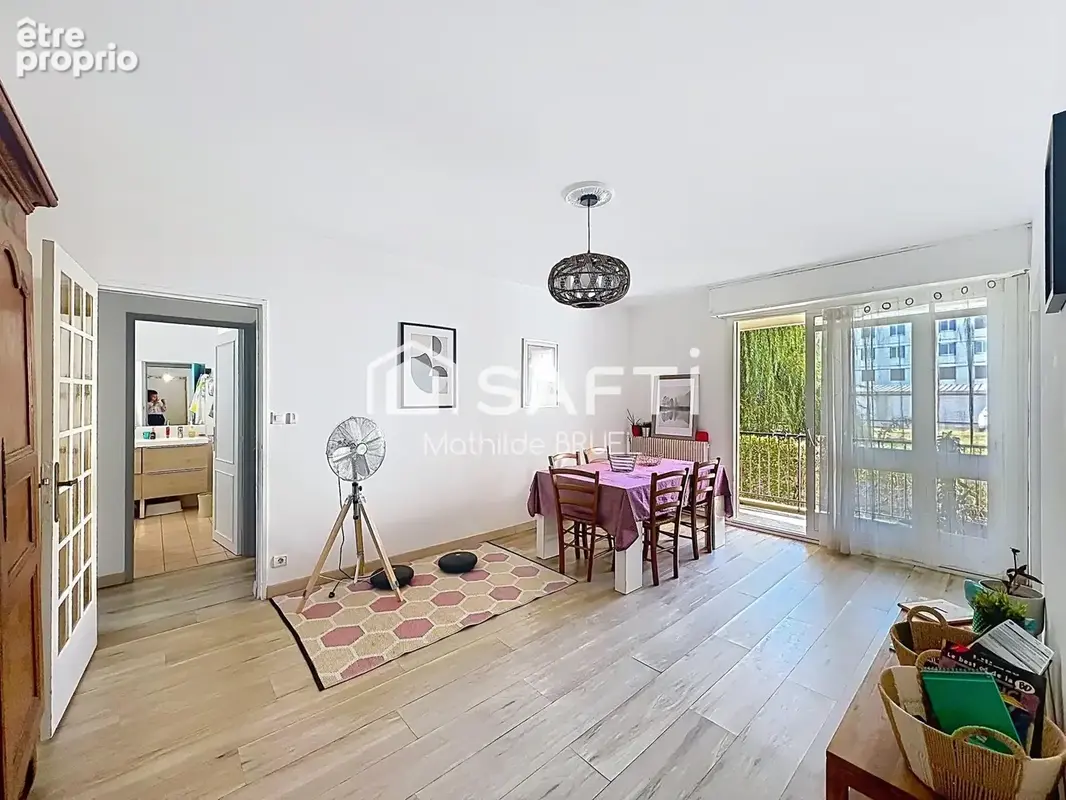 Photo 1 - Appartement à BORDEAUX