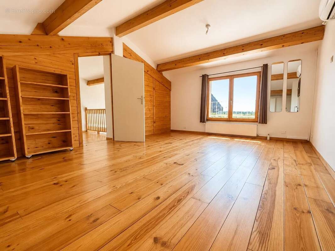 Maison T5 - 160 m2 - vue dégagée - photo 12