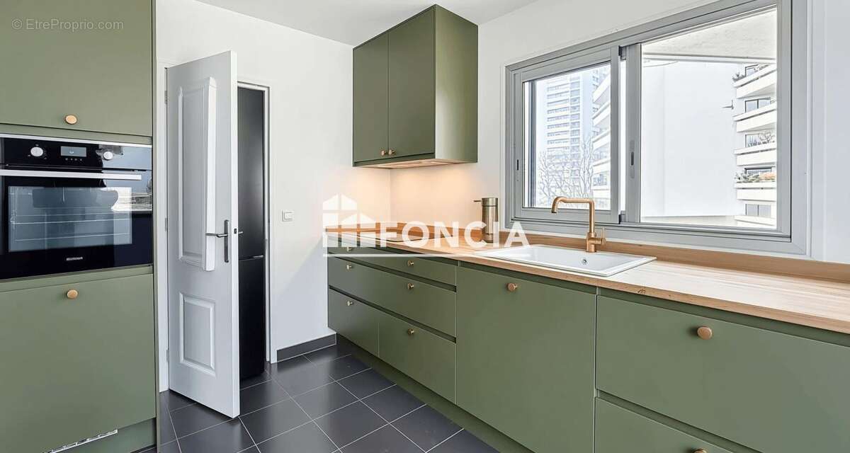 Appartement à ROSNY-SOUS-BOIS