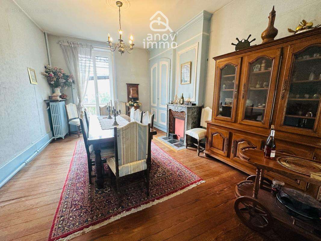 Appartement à TREVOUX