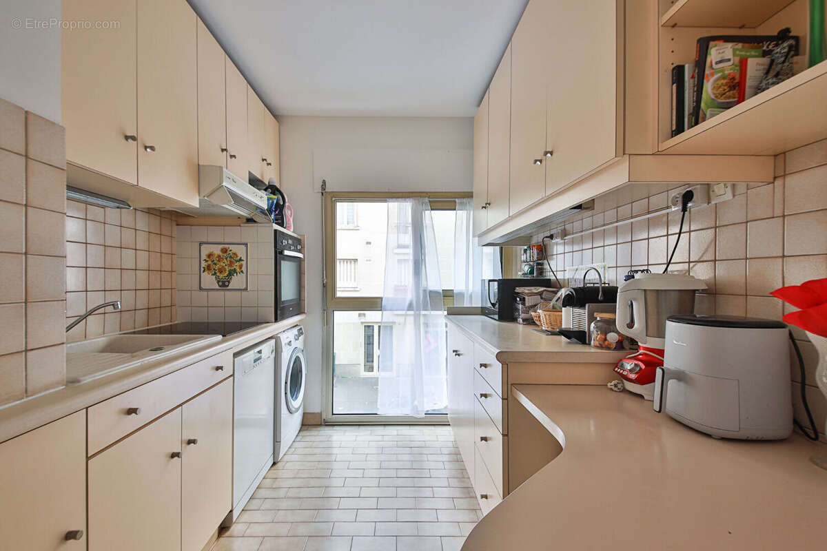 Appartement à PARIS-15E