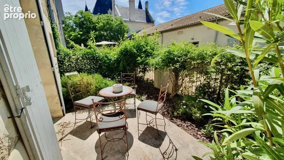 Propriété de 3 chambres et 3 salles de bain sur un domaine viticole de luxe avec piscine commune, court de tennis, restaurant et - photo 6