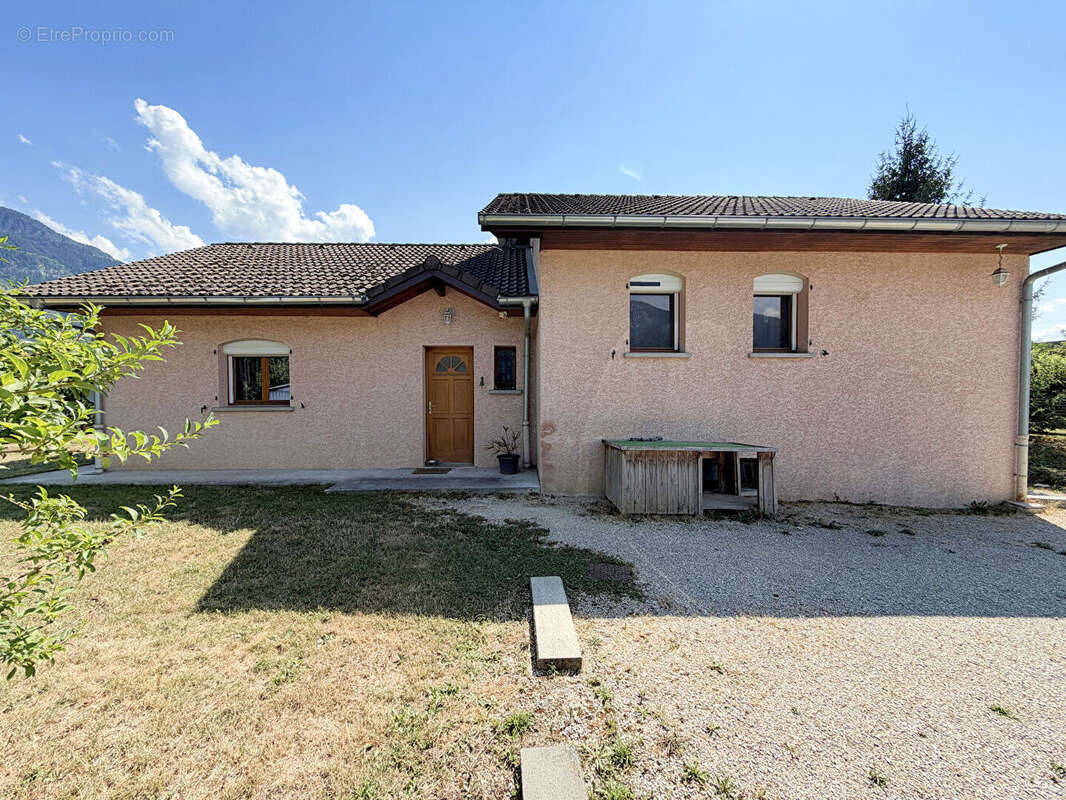 Maison Saint Pierre En Faucigny 4 pièces 99 m2 - photo 2