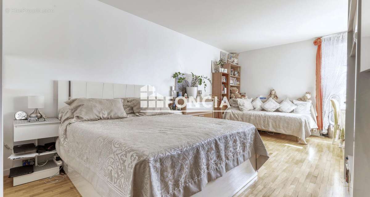 Appartement à ISSY-LES-MOULINEAUX
