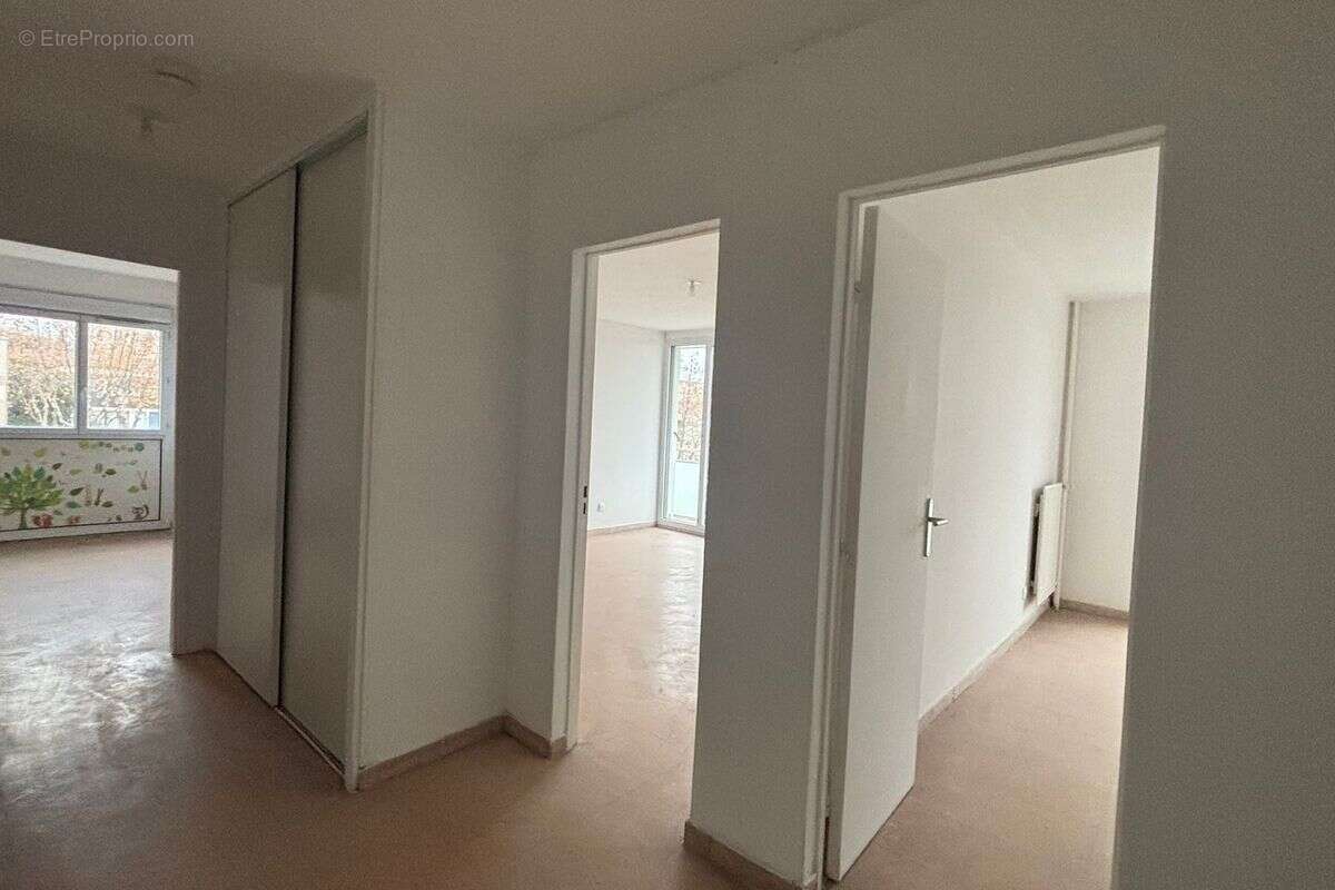 Appartement à PORT-DE-BOUC