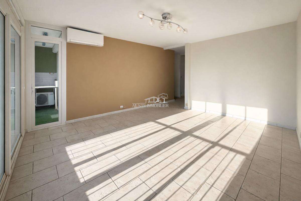 Appartement à MARIGNANE