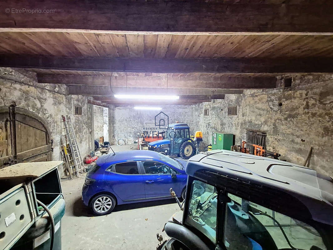 Commerce à SAINT-ANDRE-DE-SANGONIS