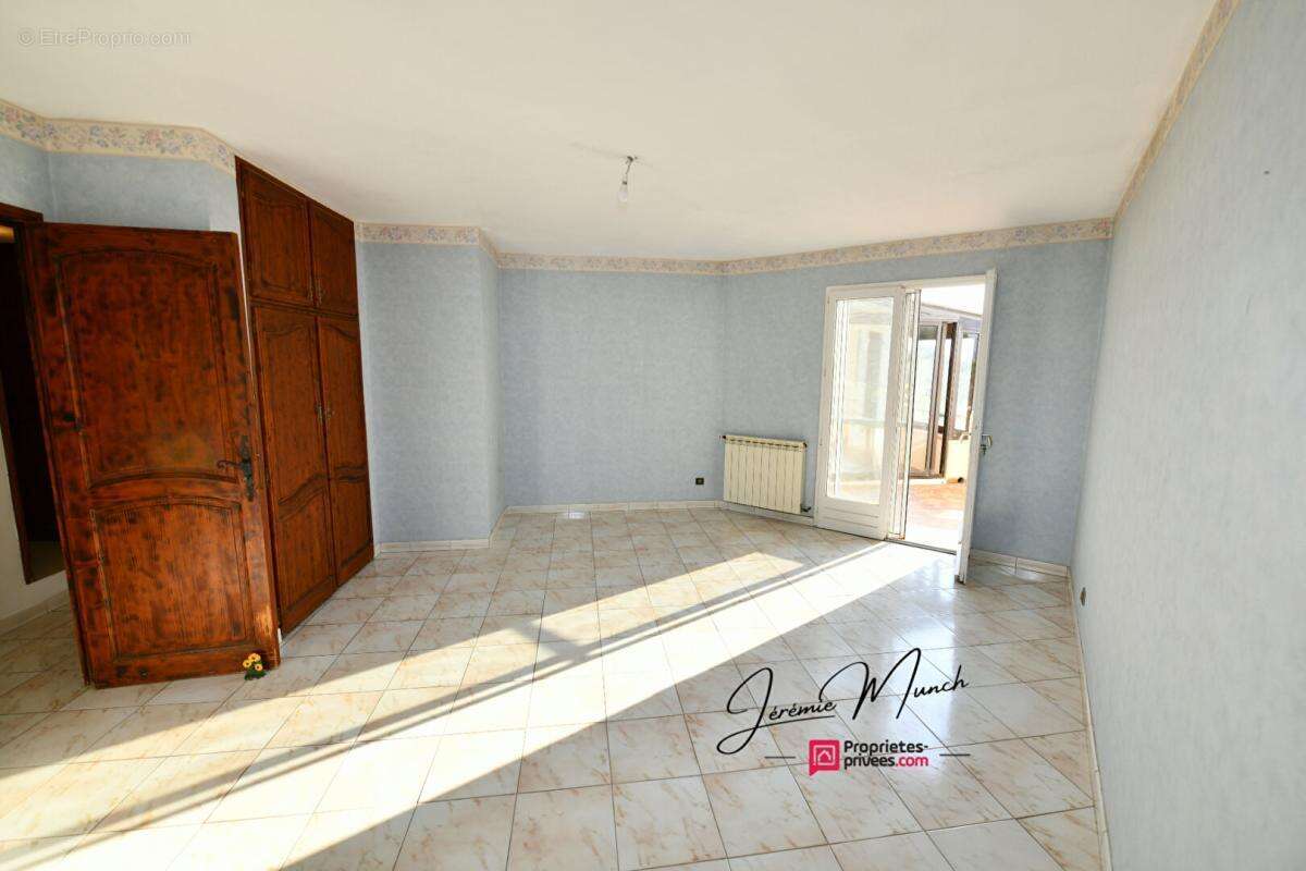 Maison à SIX-FOURS-LES-PLAGES