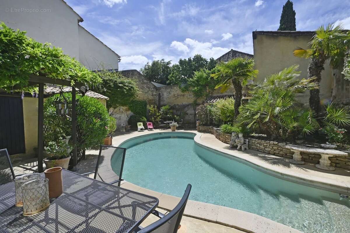 Maison à UZES