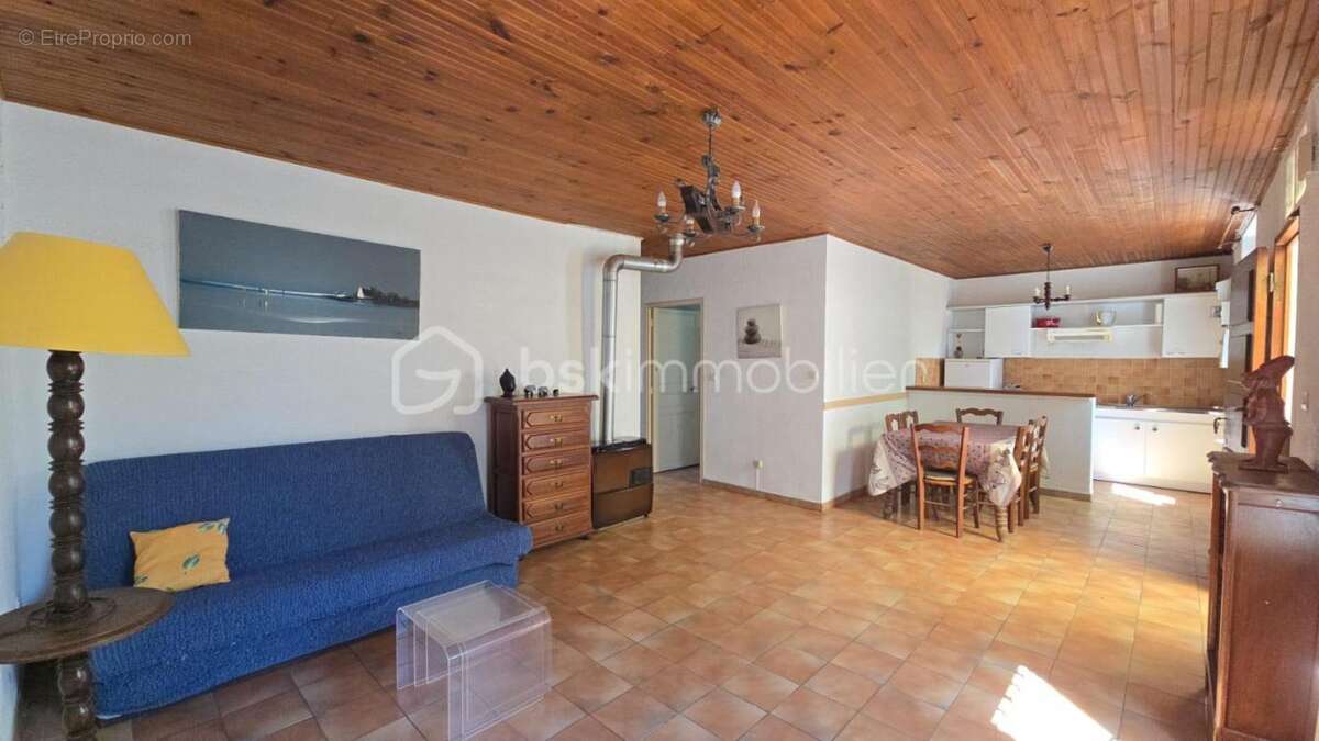 Maison à PEYROLLES-EN-PROVENCE