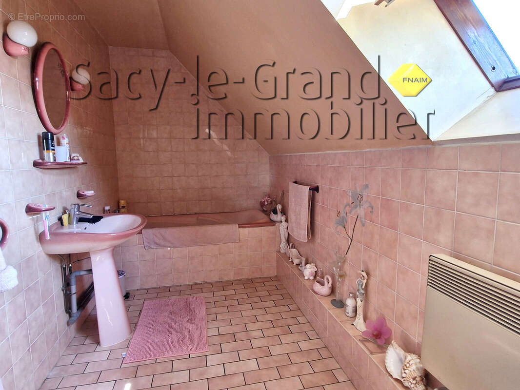 Maison à SACY-LE-GRAND