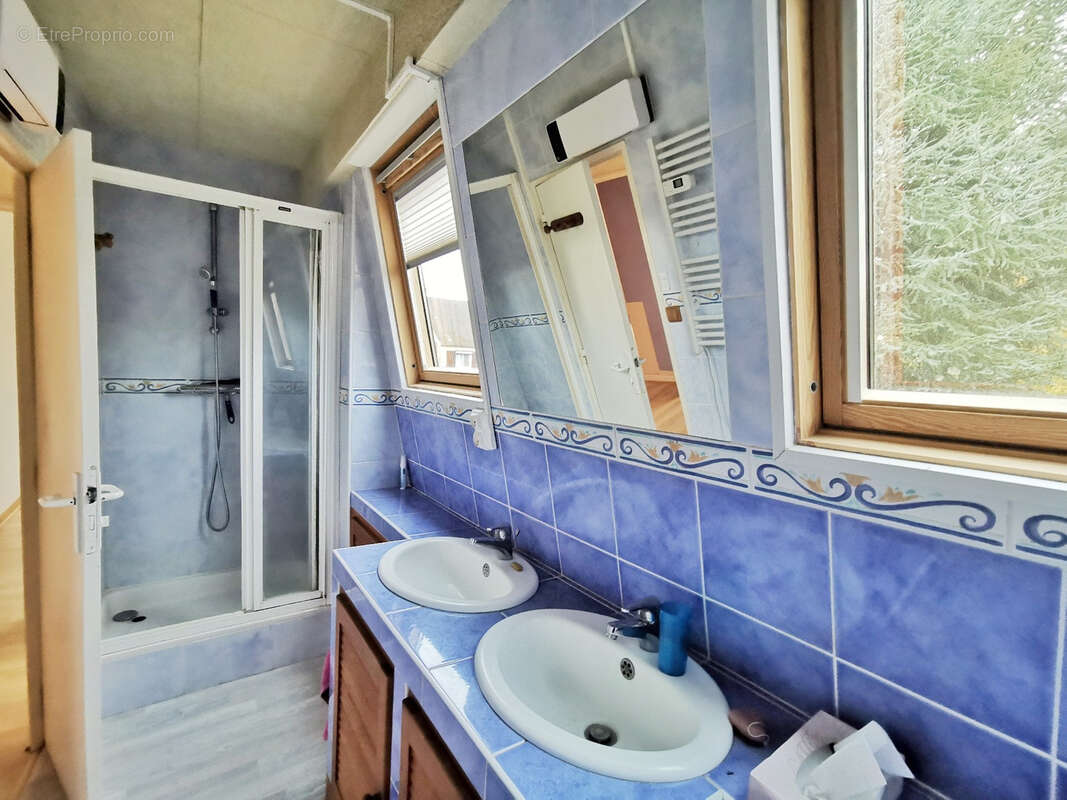 Maison à MAGNY-LES-HAMEAUX