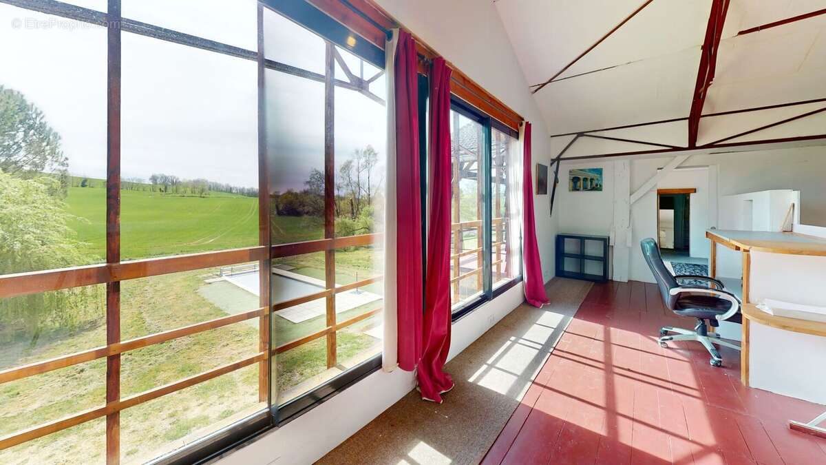 photob330319df6ddcc54892792c8d65609d7 - Maison à FLEURANCE