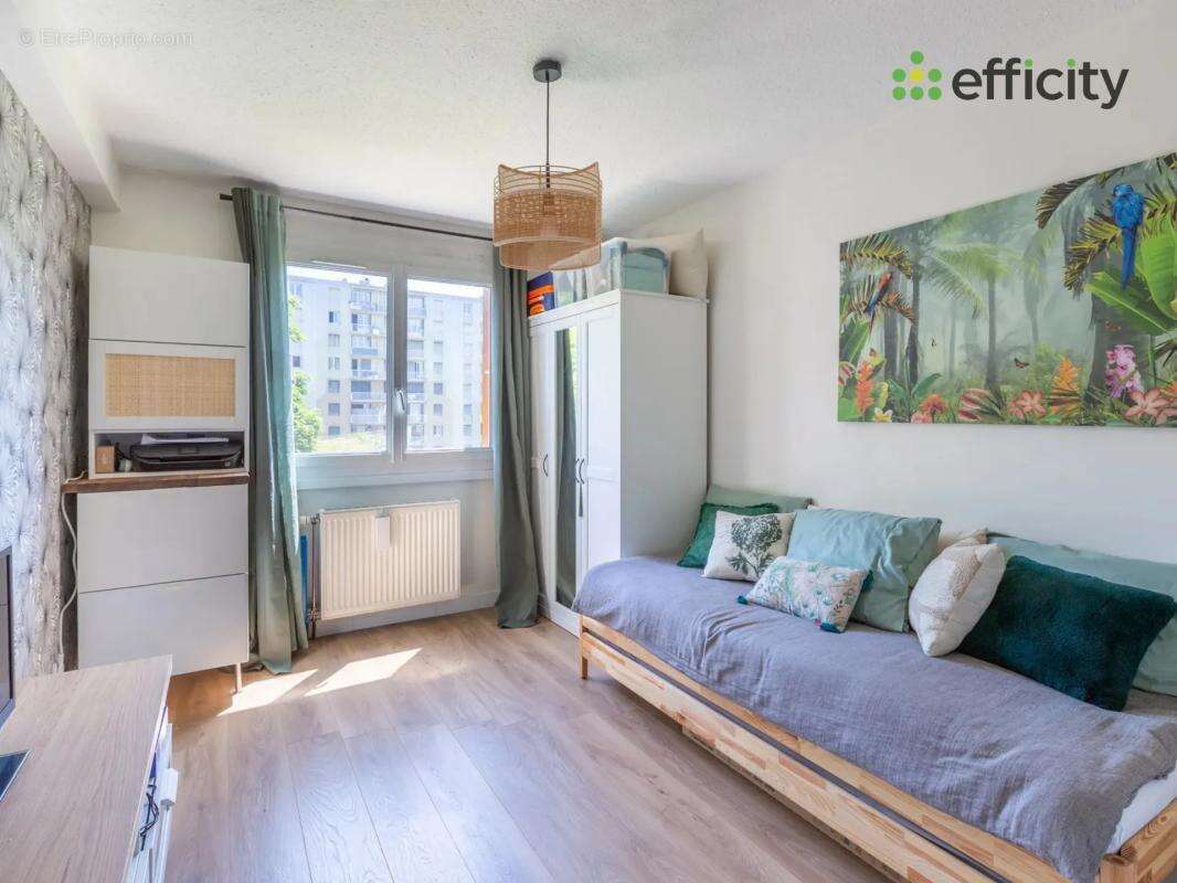 Appartement à BOURGOIN-JALLIEU