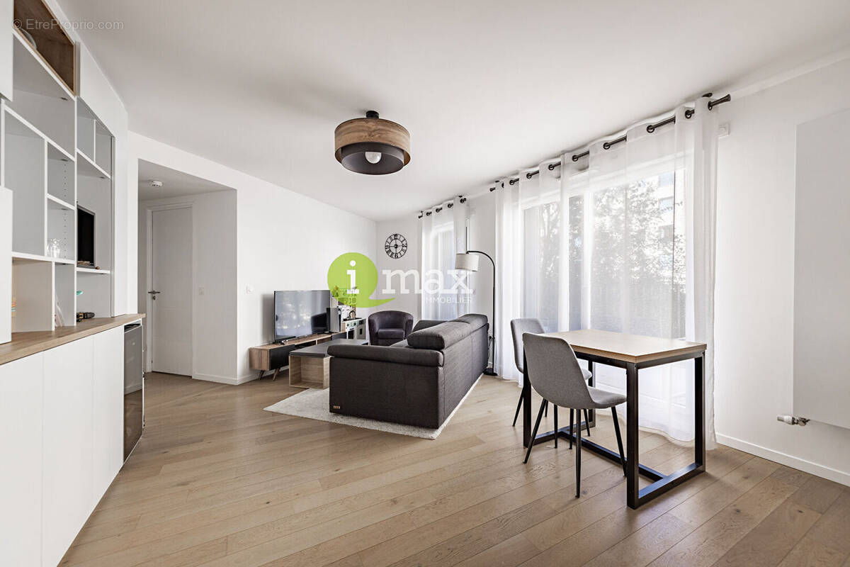 Appartement à CLICHY