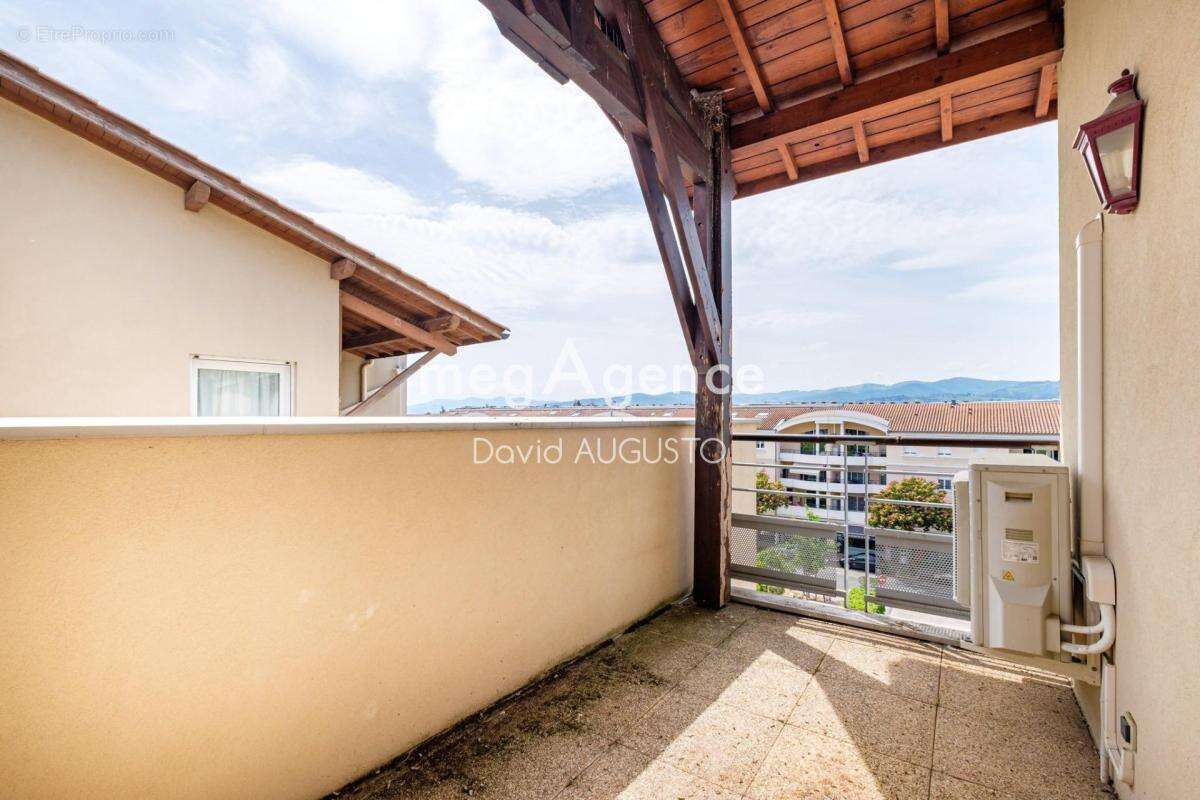 Appartement à CRAPONNE