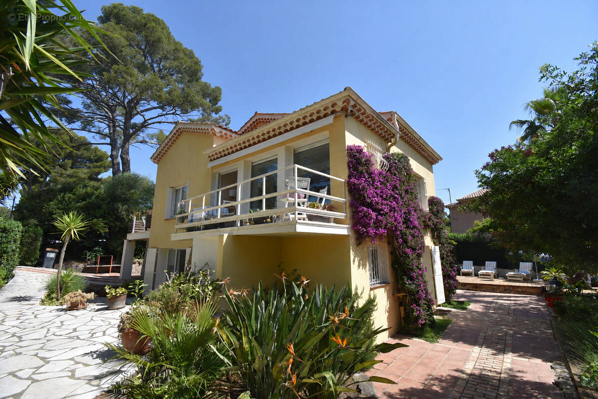 Maison à SAINT-RAPHAEL