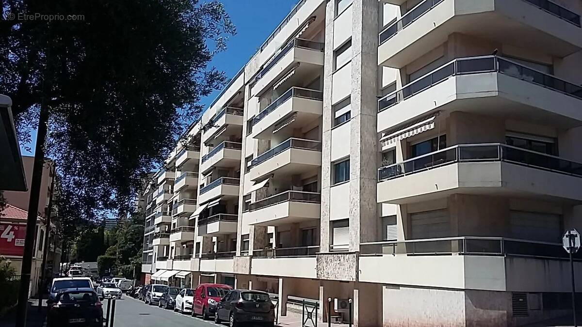 Appartement à ROQUEBRUNE-CAP-MARTIN