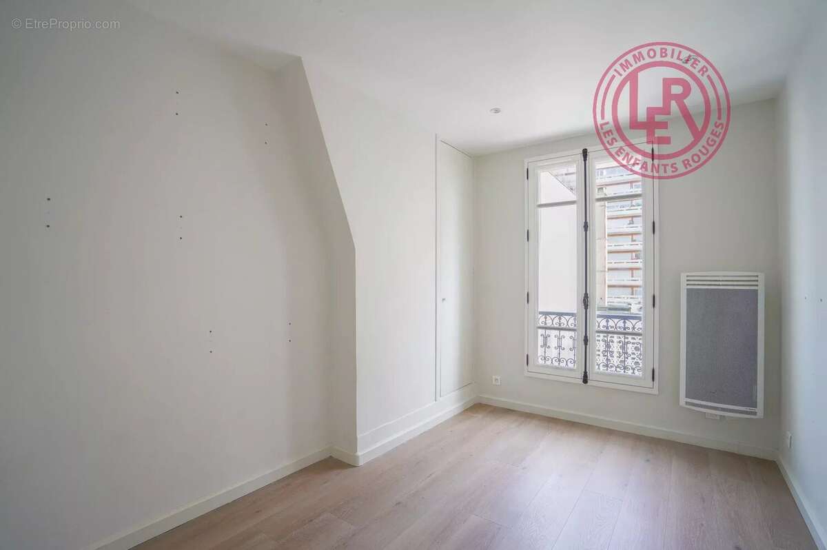 Paris 11ème - Roquette / Voltaire - Appartement 4 pièces en dernier étage avec ascenseur - photo 12