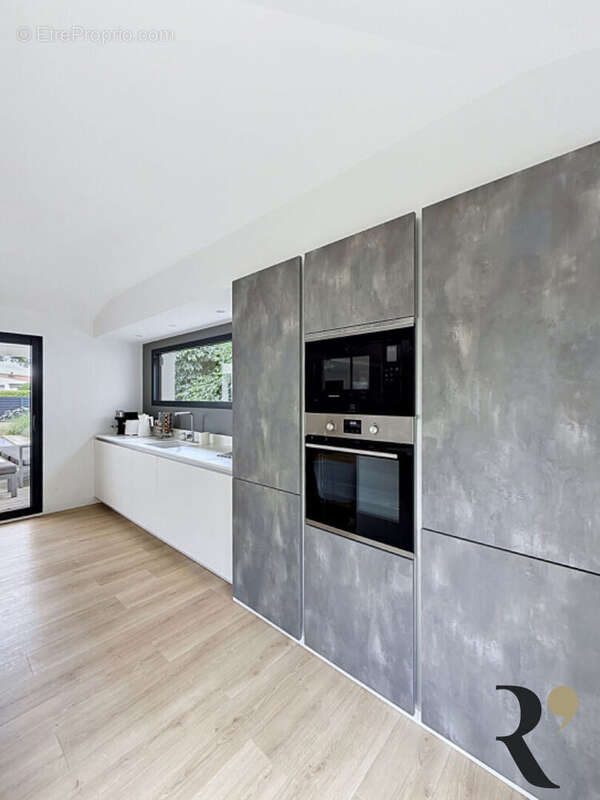 Maison T5 récente de 143 m² avec piscine - Toulouse 31500 - photo 7