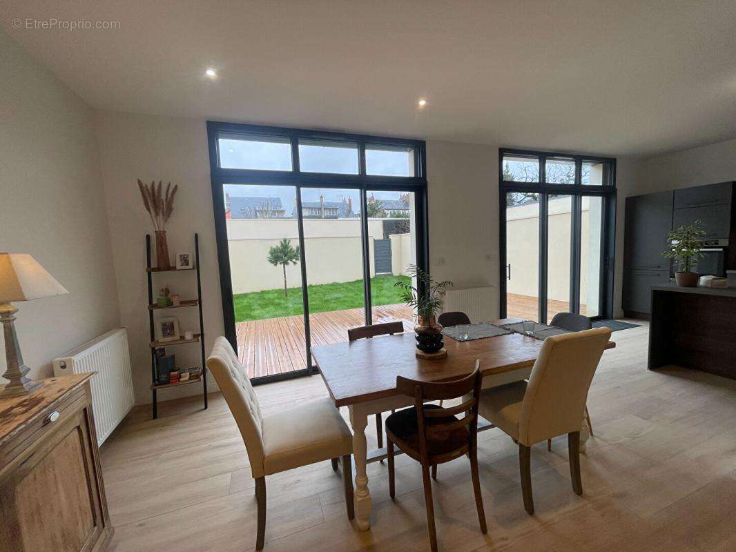 Maison Le Mans 8 pièce(s) 222 m2 - photo 3