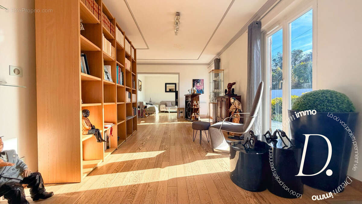 Maison à SAINT-MARTIN-DE-SEIGNANX