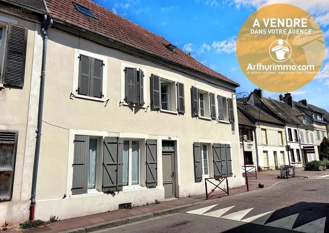 Appartement à HOUDAN
