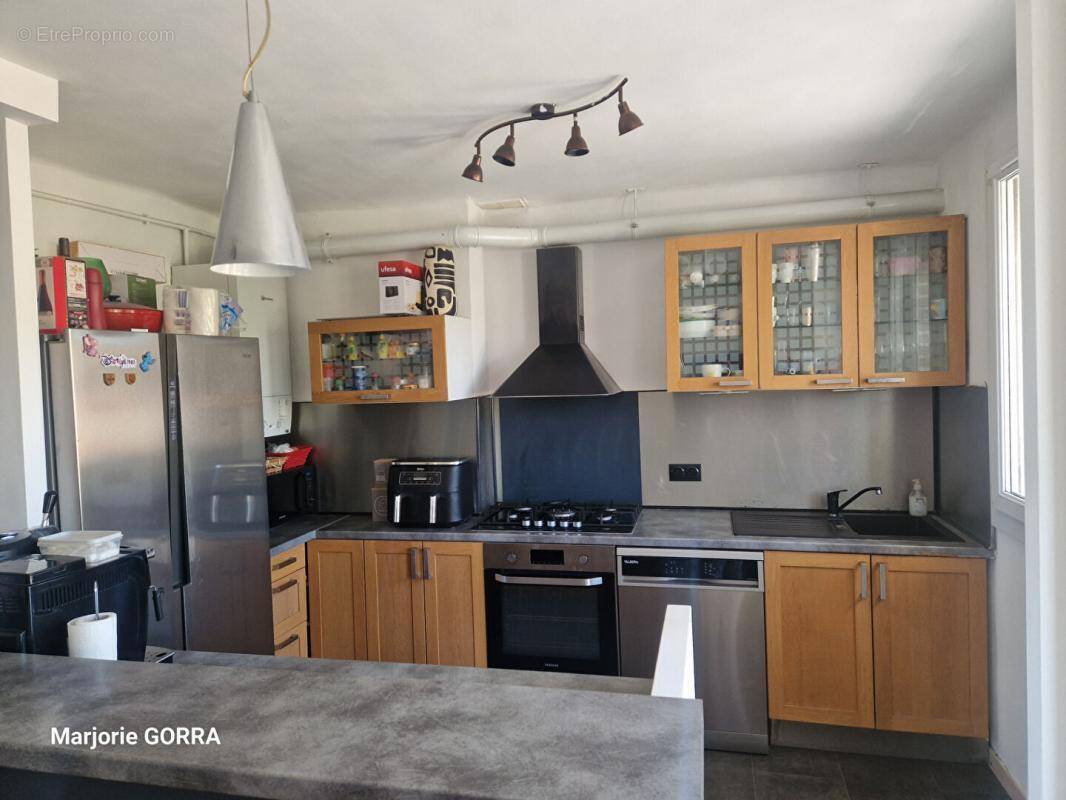 Appartement à MARSEILLE-4E