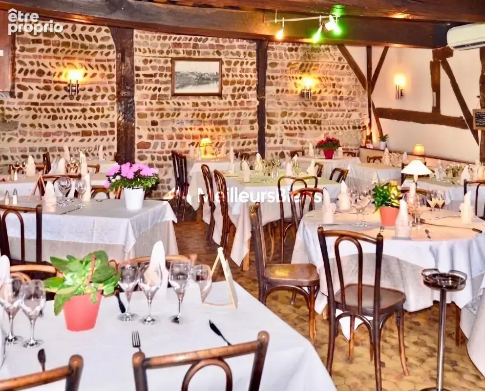 Vente murs commerciaux libres – Immeuble entier idéal restaurant ou bistrot de caractère - photo 2