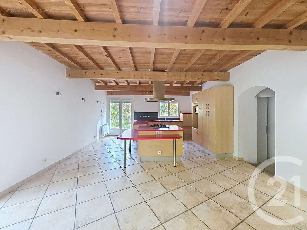 Maison à LAMOTHE-CAPDEVILLE