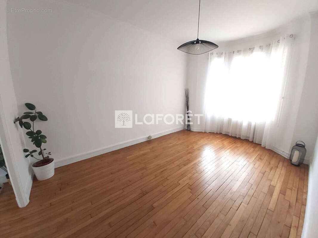 Maison à VILLEMOMBLE