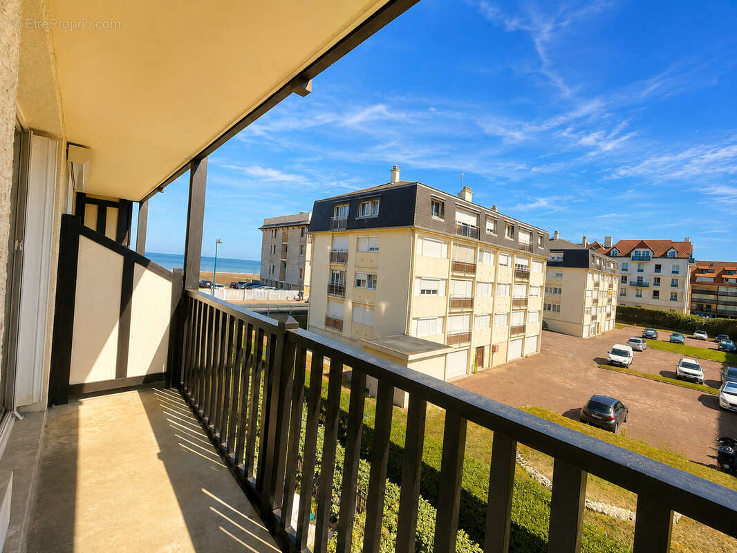 2 pieces 29m2 vue mer les colombieres avec balcon + parking - photo 2