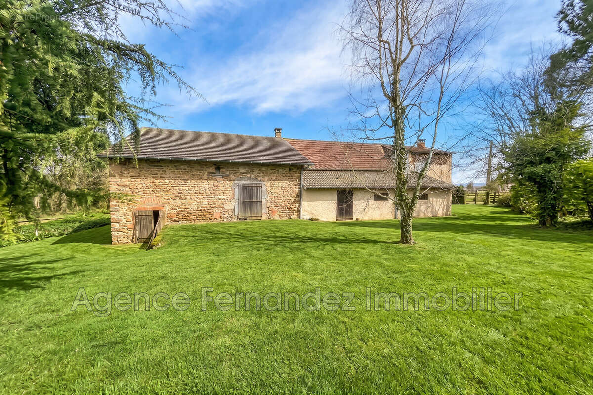 Maison 160 m² à Semur-En-Brionnais  - photo 7