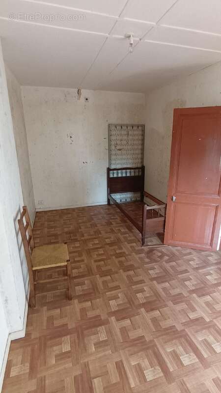 Maison à BRUAY-LA-BUISSIERE