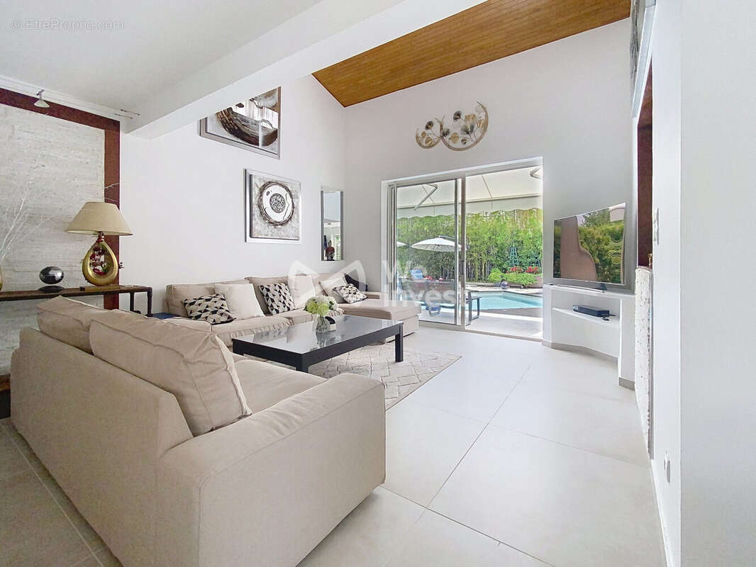 Maison à SAINT-JEAN-DE-VEDAS