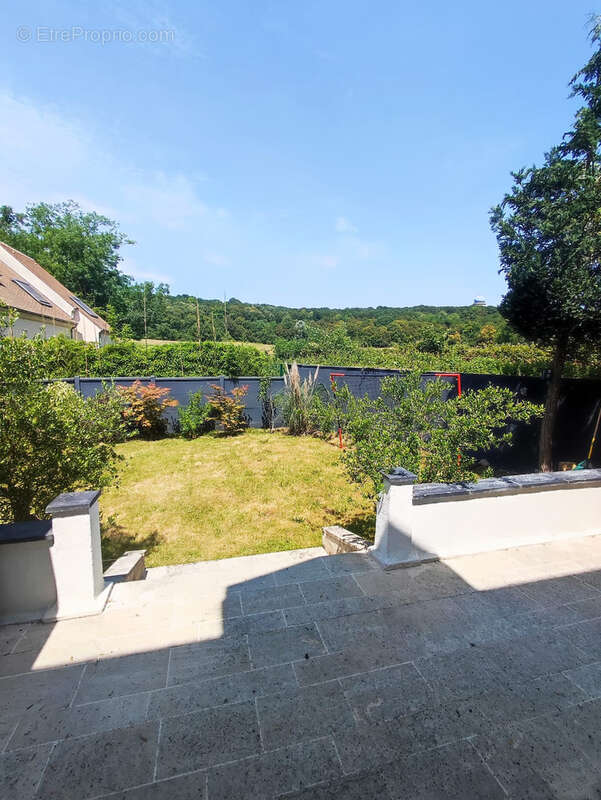 COUBRON - Maison 8 pièces de + de 210 m2 avec 4 chambres avec sous-sol total et jardin - photo 20