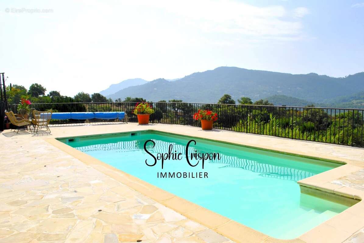 Maison à LES ADRETS-DE-L'ESTEREL