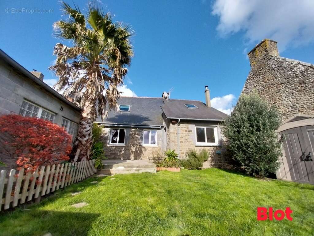 Maison à MINIAC-MORVAN