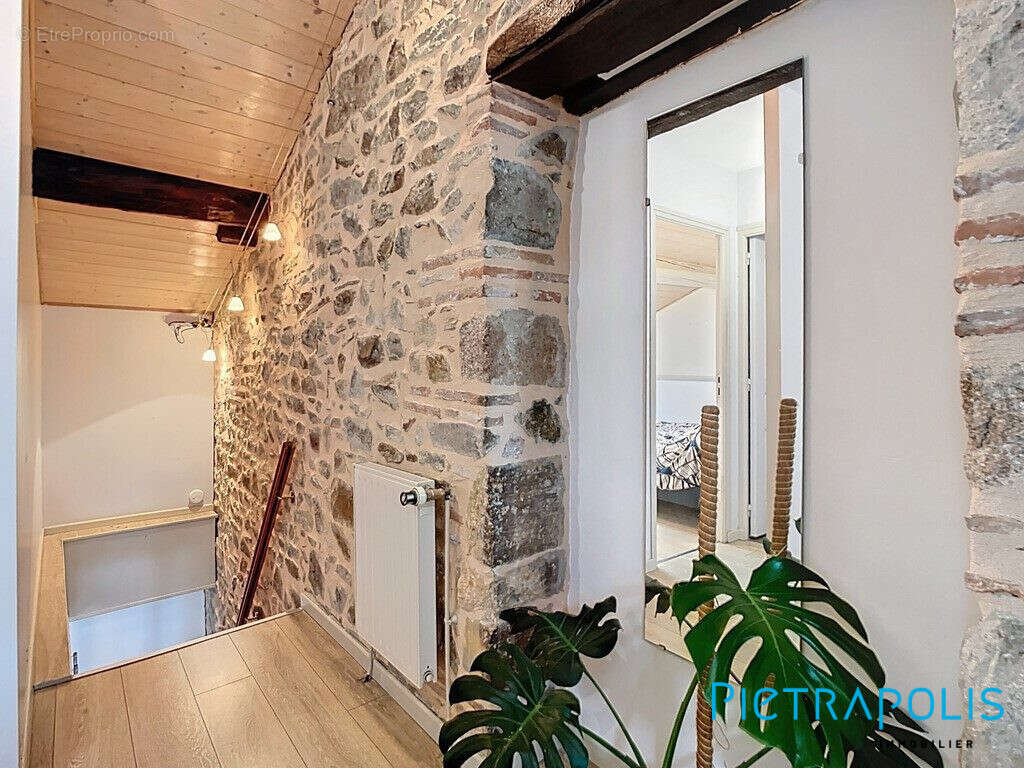 Appartement à AMPLEPUIS