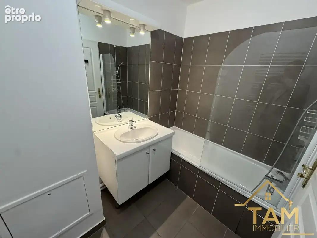 Appartement 3 pièces 71 m² à vendre à Saint-Cyr-L'ecole (78210) - photo 8