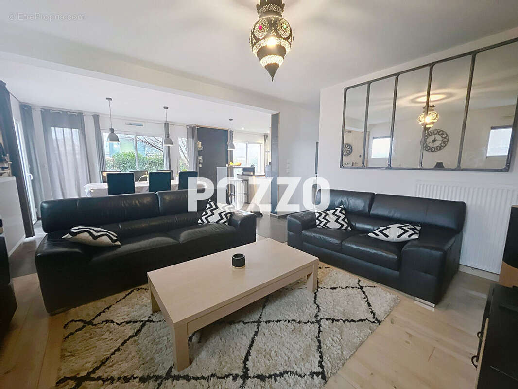 Maison - 5 pièces - 4 chambres - 148 m² - jardin - garage - Saint-Lô ouest - photo 7