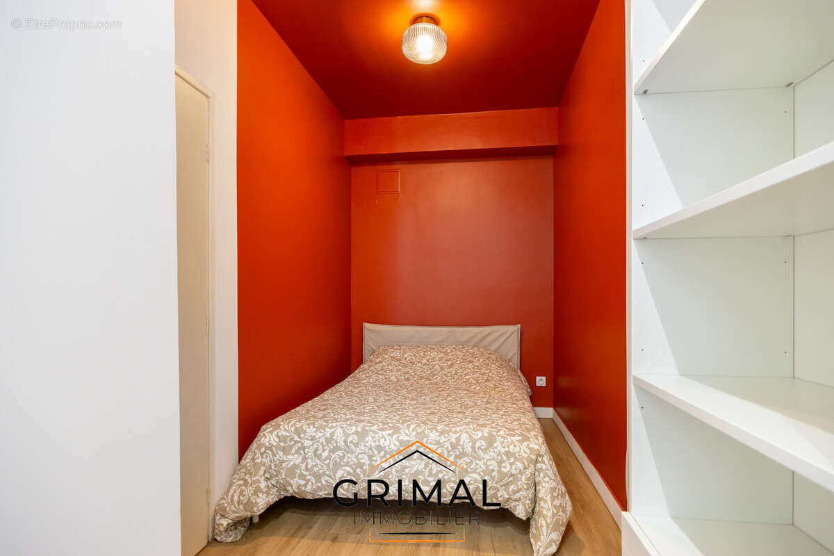 Appartement à MARSEILLE-1E