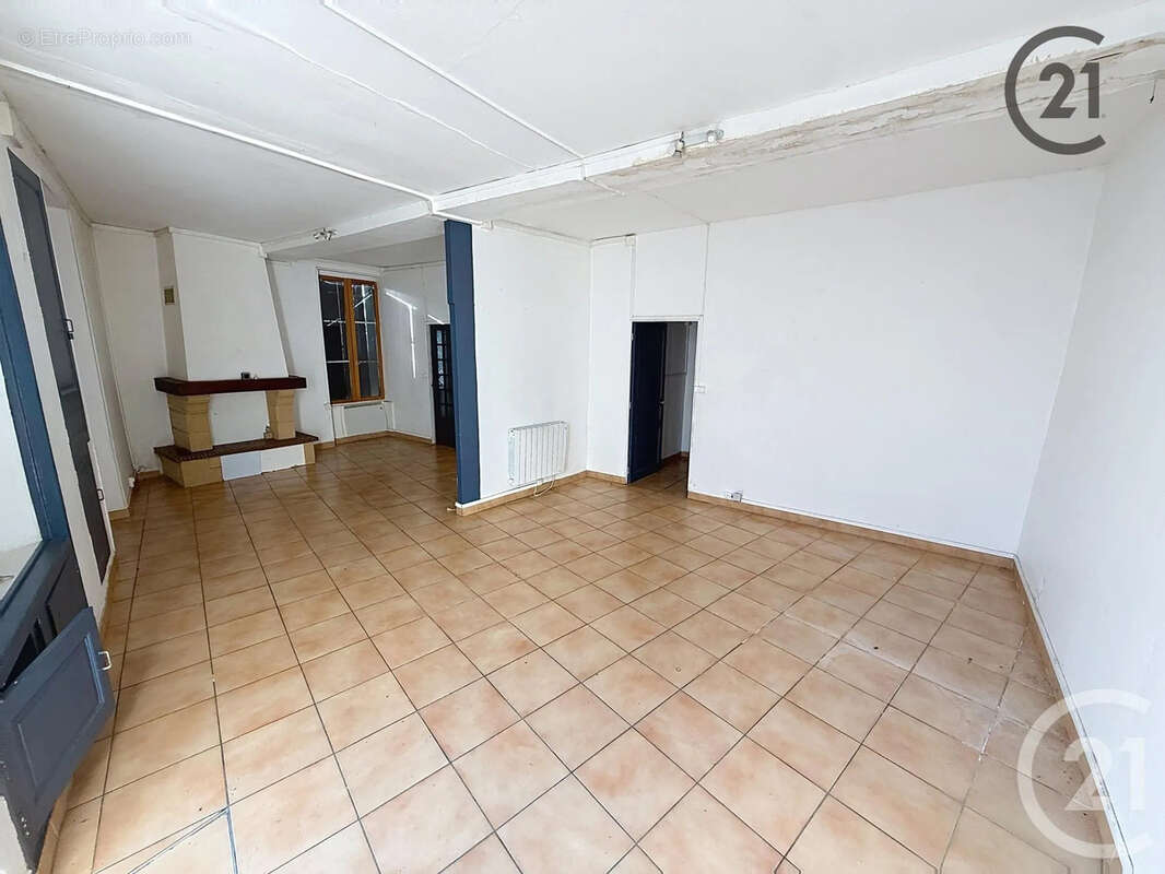 Maison à CHEMILLY-SUR-YONNE