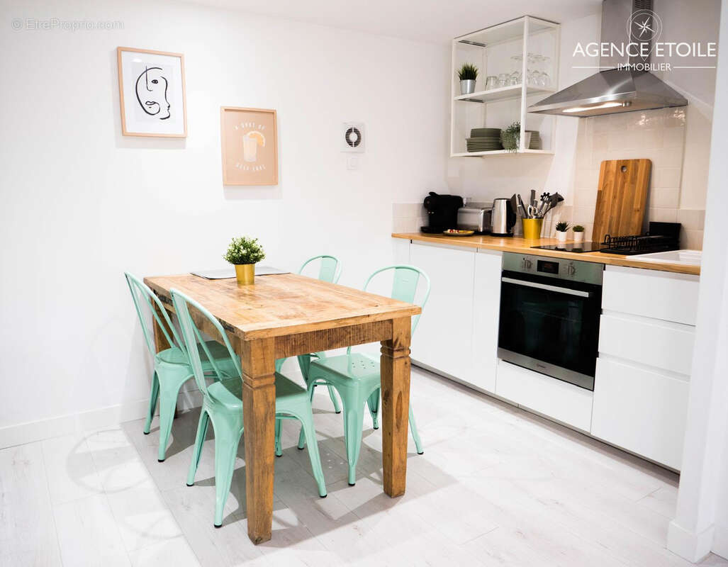 Appartement à MARSEILLE-1E