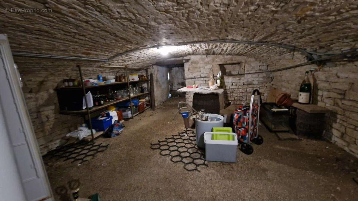 Photo 2 - Maison à NOYERS