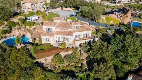 Maison à MANDELIEU-LA-NAPOULE