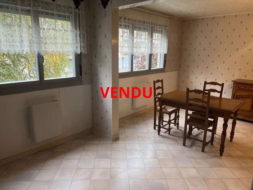 Appartement à SAINT-ETIENNE