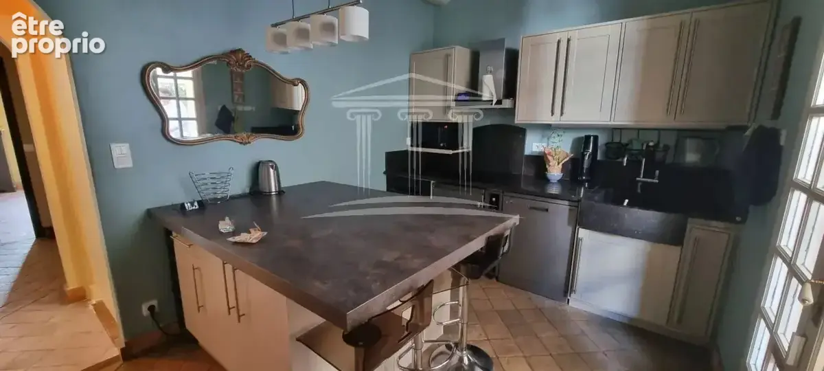 Maison 252 m² à Sorgues  - photo 4