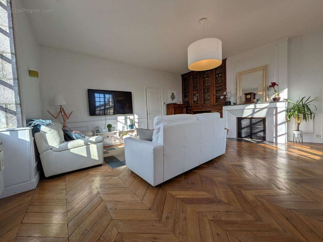 Appartement à COURNON-D'AUVERGNE