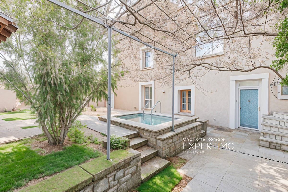 Maison à SAINT-MARTIN-DE-CASTILLON